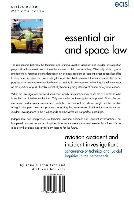 Achterkant van Aviation Accident and Incident Ivestigation