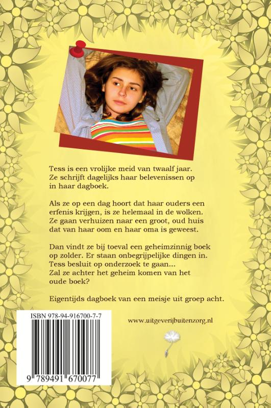 Achterkant van Tess en het geheim van het oude boek