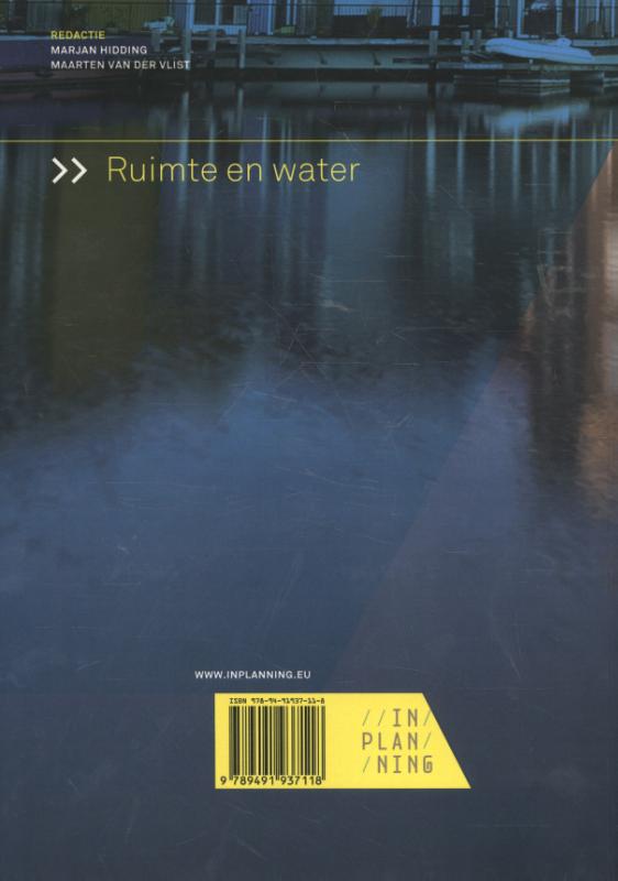 Achterkant van Ruimte en water