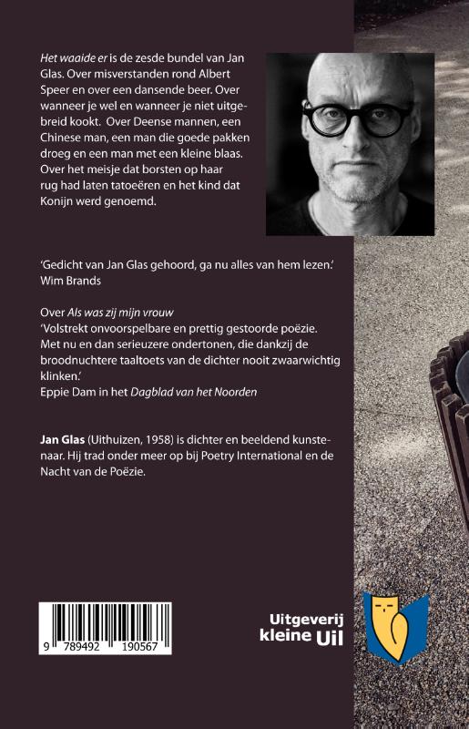 Achterkant van Het waaide er