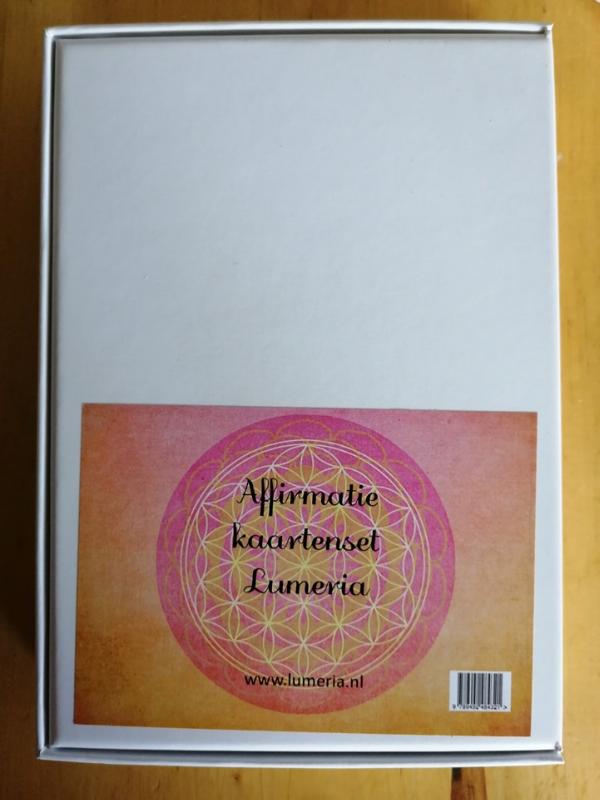Achterkant van Affirmatie kaartenset Lumeria