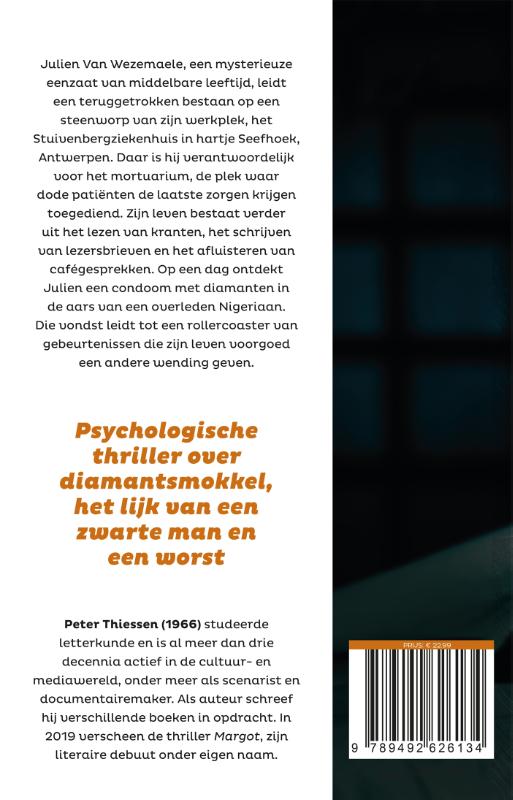 Achterkant van Julien