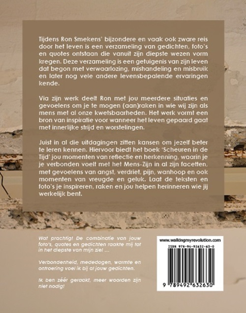Achterkant van Scheuren in de tijd