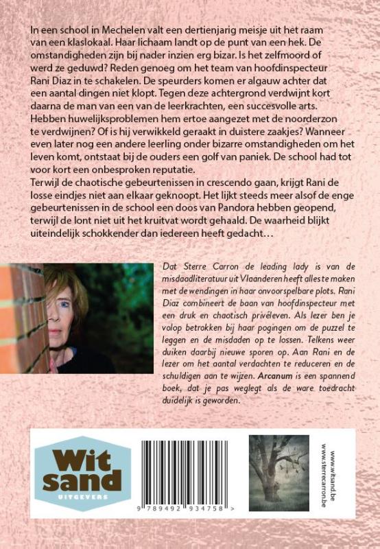 Achterkant van Arcanum