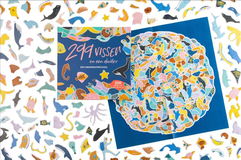 Achterkant van 299 vissen en één duiker