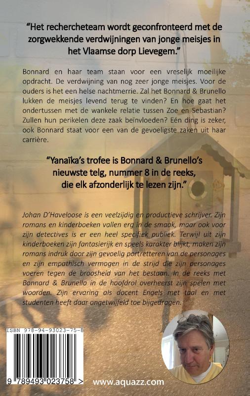 Achterkant van YANAÏKA'S TROFEE