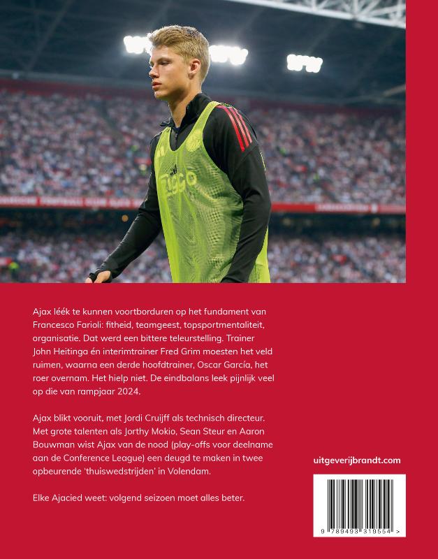Achterkant van Ajax jaarboek 2025-2026