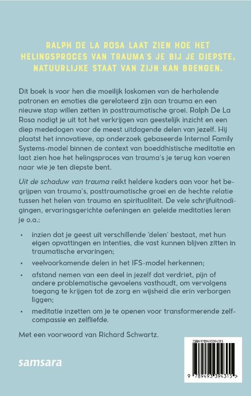 Achterkant van Uit de schaduw van trauma