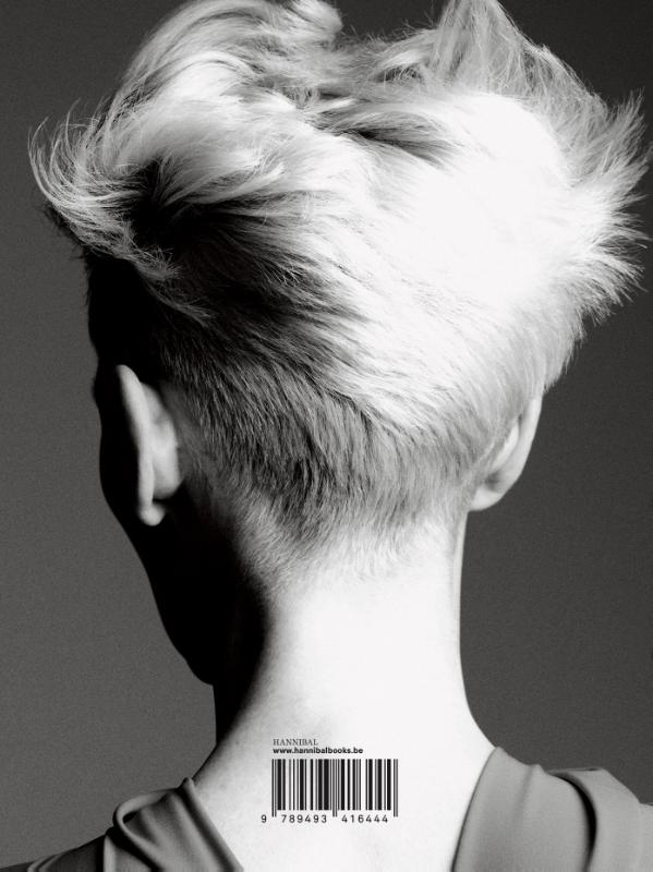 Achterkant van Tilda Swinton