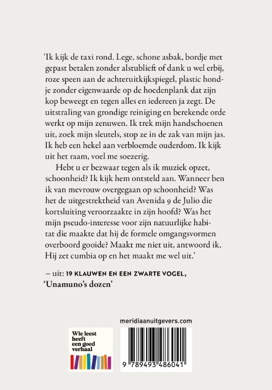Achterkant van 19 klauwen en een zwarte vogel