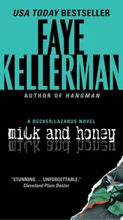 Omslag van Milk and Honey A Decker/Lazarus Novel