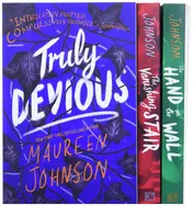 Omslag van Truly Devious 3-Book Box Set Truly Devious, Vanishing Stair, and Hand on the Wall