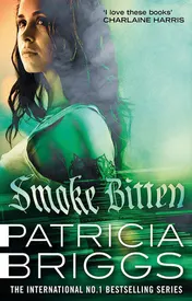 Omslag van Smoke Bitten Mercy Thompson: Book 12