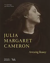 Omslag van Julia Margaret Cameron ? Arresting Beauty