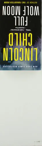 Omslag van Full Wolf Moon A Novel