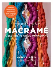 Omslag van Sweet Home Macrame: A Beginner's Guide to Macrame Learn to Make Jewelry, Home Decor, Plant Hangings, and More