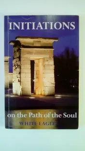 Omslag van Initiations on the Path of the Soul