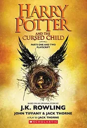 Omslag van Harry Potter and the Cursed Child Playscript. Parts one and two
