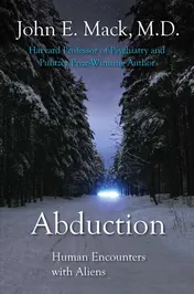 Omslag van Abduction: Human Encounters with Aliens