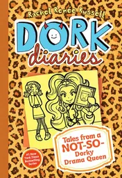 Omslag van Dork Diaries 9 Tales from a Not-So-Dorky Drama Queen