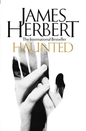 Omslag van Haunted