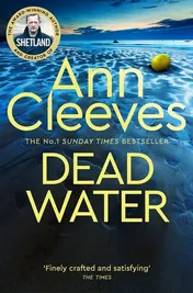 Omslag van Dead Water: the Shetland Series 5