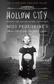 Omslag van Hollow City The Second Novel of Miss Peregrine's Peculiar Children