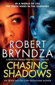 Omslag van Chasing Shadows