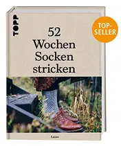 Omslag van 52 Wochen Socken stricken Die schönsten Stricksocken internationaler Designerinnen