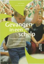 Omslag van Gevangen in een schelp