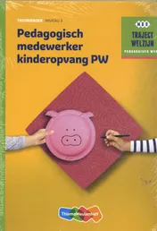 Omslag van Traject Welzijn Theorieboek Pedagogisch medewerker kinderopvang + vouc