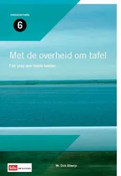 Omslag van Met de overheid om tafel