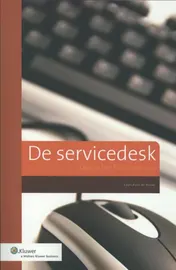 Omslag van De servicedesk - spin in het facilitaire web