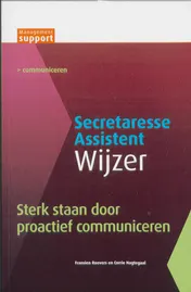 Omslag van Sterk staan door proactief communiceren