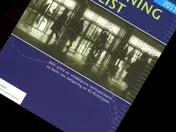 Omslag van Checklist jaarrekening 2011 voor grote en middelgrote rechtspersonen op basis van wetgeving en rj-richtlijnen