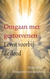 Omslag van Omgaan met gestorvenen