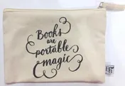 Omslag van Etui Books are portable magic (size large) set 8 stuks