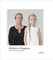 Omslag van Mothers & daughters