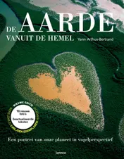 Omslag van De aarde vanuit de hemel