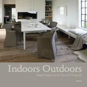 Omslag van Indoors outdoors