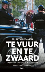 Omslag van Te vuur en te zwaard