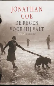 Omslag van De regen voor hij valt