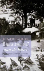 Omslag van Bijna zijn wij aan de beurt
