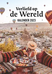 Omslag van Verliefd op de Wereld - Kalender 2023