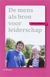 Omslag van De mens als bron voor leiderschap
