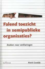 Omslag van Falend toezicht in semipublieke organisaties