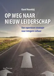 Omslag van Op weg naar nieuw leiderschap