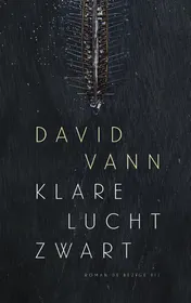 Omslag van Klare lucht zwart