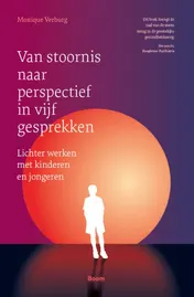 Omslag van Van stoornis naar perspectief in vijf gesprekken
