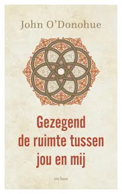 Omslag van Gezegend de ruimte tussen jou en mij